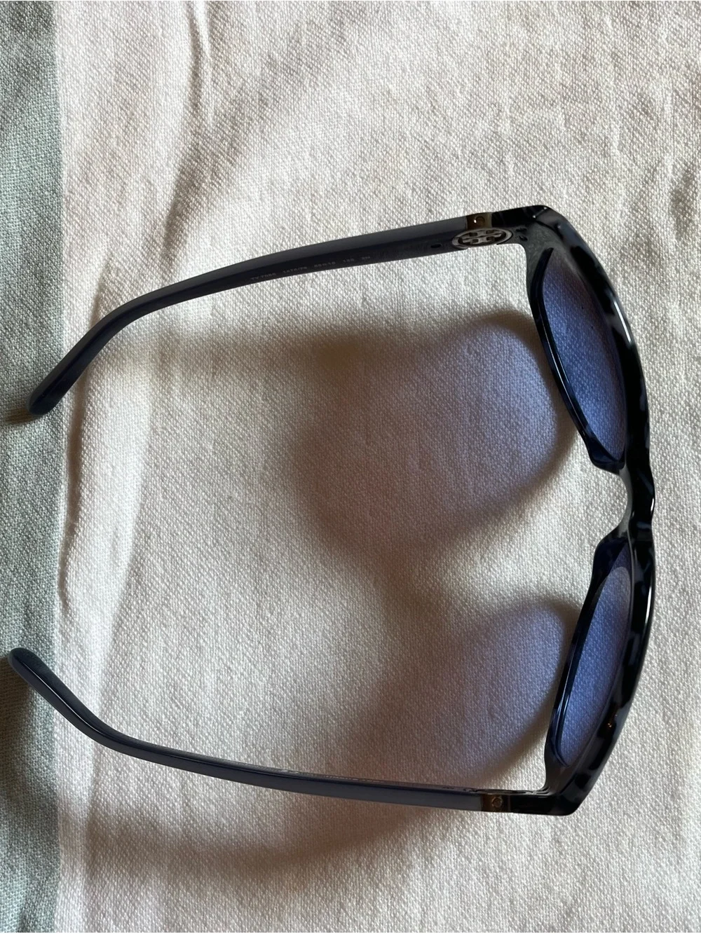 Tory Burch Blue Gradient Lens Round Sunglasses with Black Tortoiseshell Frame